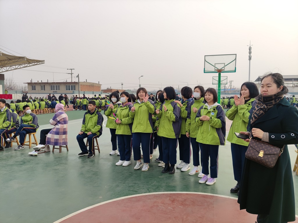 8a7ec40ed1cadfb11b3d0f18844428cd.jpg